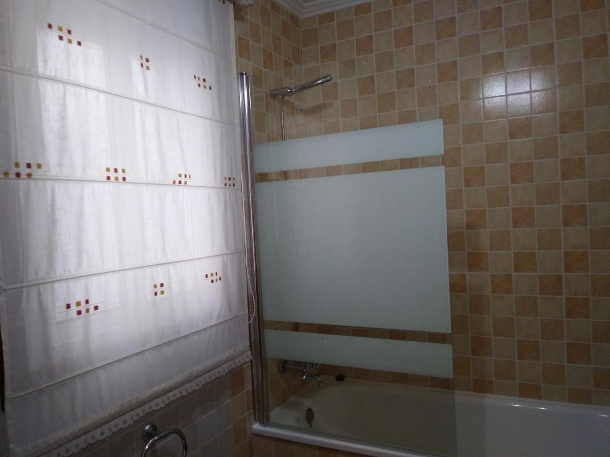 Apartamento La Real Caldas De Reis Bagian luar foto